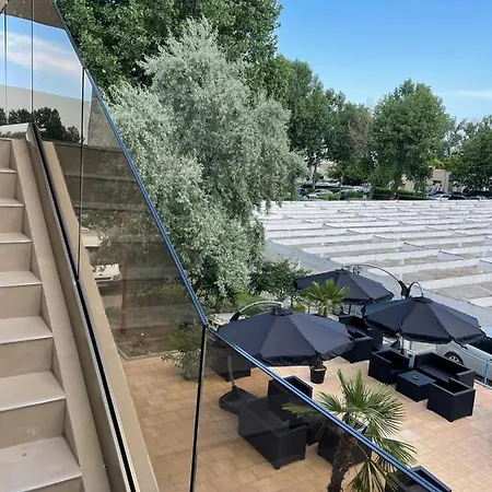 Olt By Ventura מלון